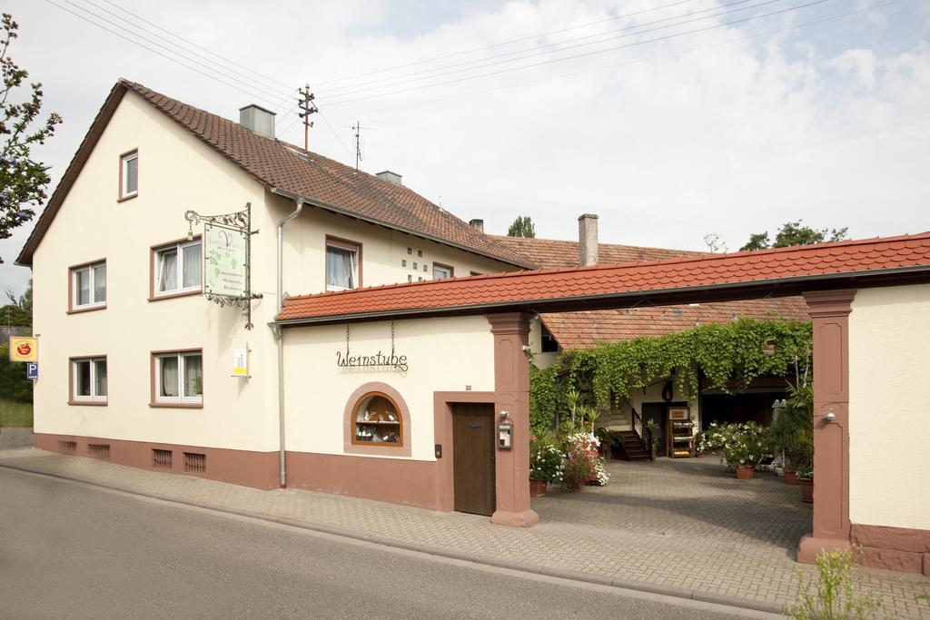 Weingut Und Gastehaus Vongerichten Oberhausen  Exterior foto